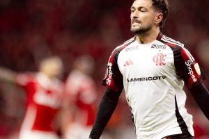 Flamengo volta a derrotar o Internacional e avança na Libertadores