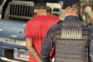 Homem é preso em Maringá com mandado por tráfico de drogas