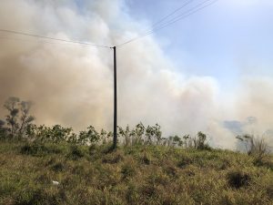 Incêndio mobiliza equipes próximo ao Ginásio de Esportes em Jandaia do Sul