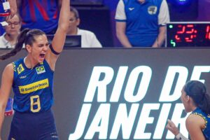 Central Julia Kudiess é eleita a 5ª melhor jogadora do vôlei mundial