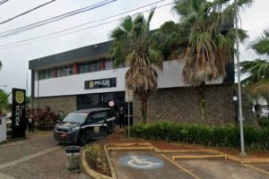 Homem atira na esposa, se mata e mulher sobrevive