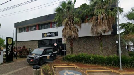 Homem atira na esposa, se mata e mulher sobrevive