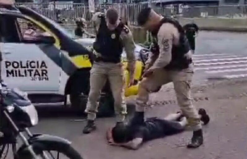 Homem é preso após tentar matar atual namorado da ex em Sarandi