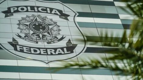 PF cumpre 10 mandados de prisão domiciliar contra condenados por tentativa de golpe