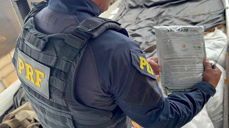 Polícia apreende mais de uma tonelada de agrotóxicos na região; produtos são restritos no Brasil