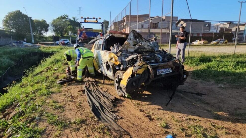 Policial militar morre e outro fica ferido após viatura cair em ribanceira durante perseguição no Paraná