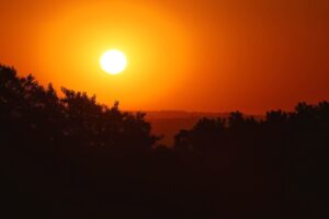 máximas elevadas e sem chuva