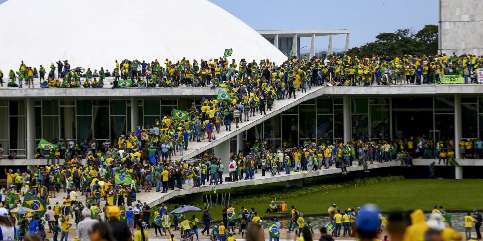 Brasília recebe eventos pró-democracia nos três anos de atos golpistas