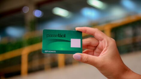 Cadastro e recarga do Passe do Estudante podem ser solicitados pelo site da Prefeitura de Maringá