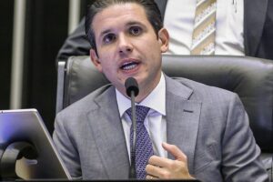 Câmara retoma trabalhos na próxima segunda; Hugo Motta divulga pautas