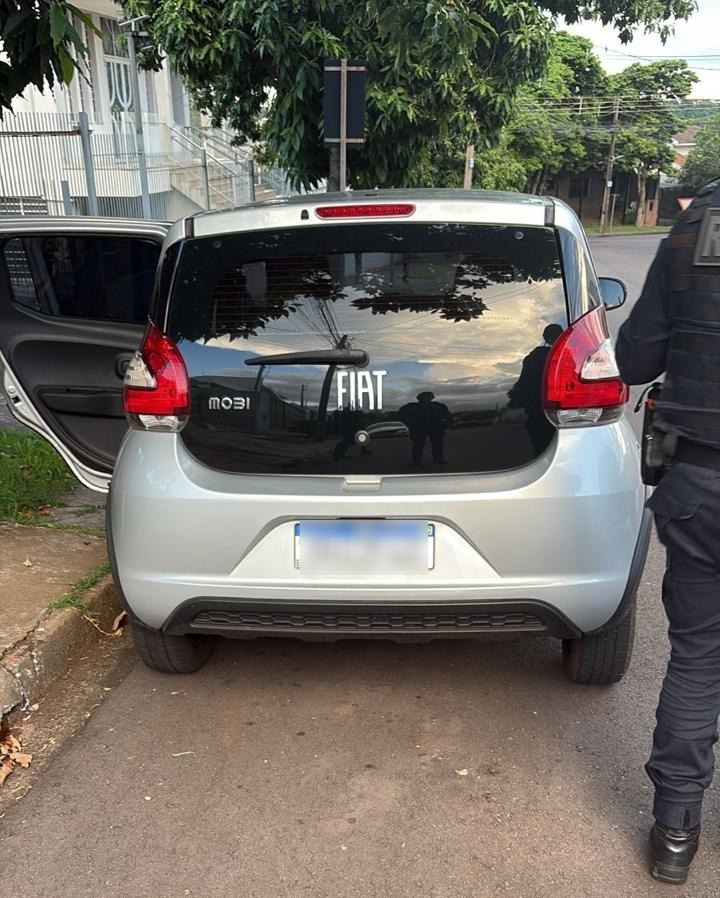 Carro roubado no Jardim Monte Rei, em Maringá, é recuperado pela Guarda Municipal