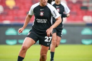 Corinthians e Arsenal duelam na final da Copa das Campeãs da Fifa