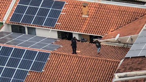 Dois homens são presos após furtos de fio em casa na Zona 8 de Maringá