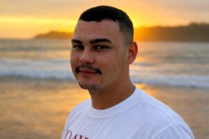 Garupa morto em acidente na Avenida Colombo é identificado