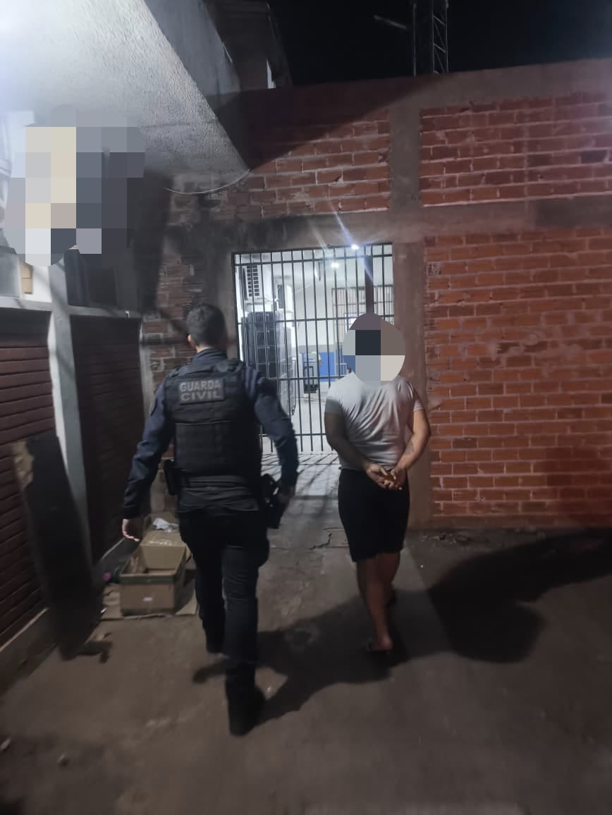 Homem é preso após GCM identificar mandado por pensão alimentícia