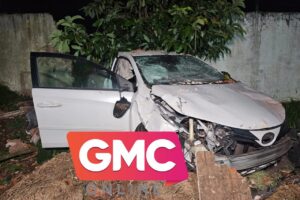 Homem rouba carro, bate contra muro de motel e é preso durante atendimento médico em Maringá