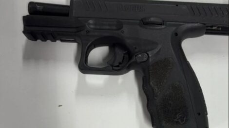 Idoso mata neto a tiros após agressão à avó e polícia aponta legítima defesa