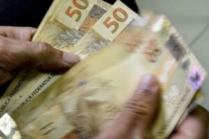 Isenção de Imposto de Renda para quem ganha até R$ 5 mil entra em vigor nesta quinta (1)