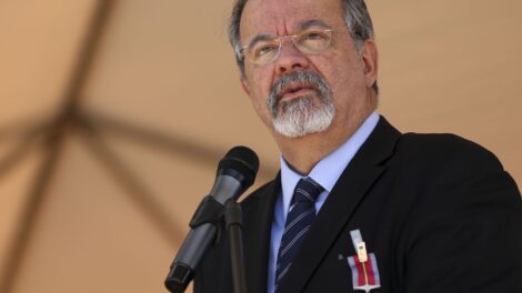 Morre Raul Jungmann, ex-ministro, aos 73 anos, em Brasília
