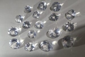 Operação mira grupo apontado por roubar diamantes avaliados em R$15 mi no PR