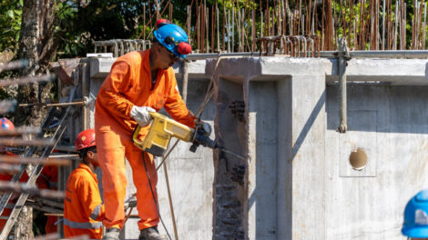 Paraná define novo piso salarial estadual com valores de até R$ 2,4 mil para 2026