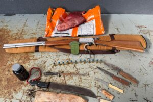 Polícia Ambiental prende homem por caça ilegal e porte de arma durante operação na região de Maringá