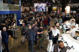 Prefeitura de Maringá pagará R$ 30 mil em diárias para secretários visitarem feira de armamentos em Las Vegas