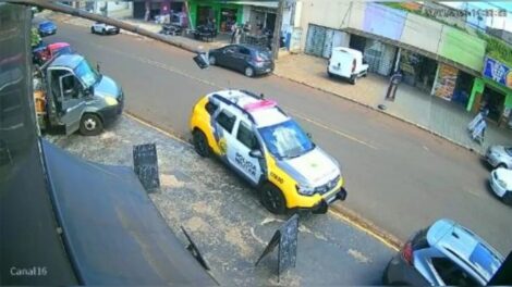 Rapaz é flagrado em vídeo fazendo gesto obsceno e acaba preso na região; veja