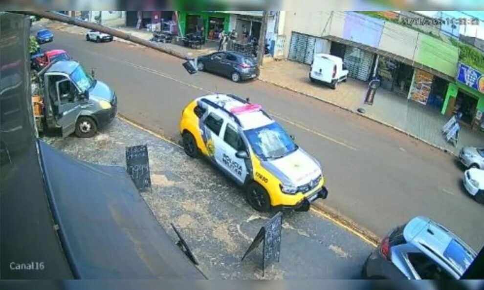 Rapaz é flagrado em vídeo fazendo gesto obsceno e acaba preso na região; veja