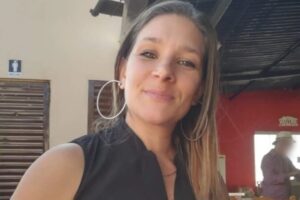 Rapaz que matou mãe e irmão a facadas no porão de casa revela motivação à polícia