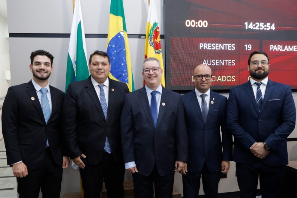 1 ano depois, Novo passa a integrar Comissões Permanentes da Câmara de Maringá