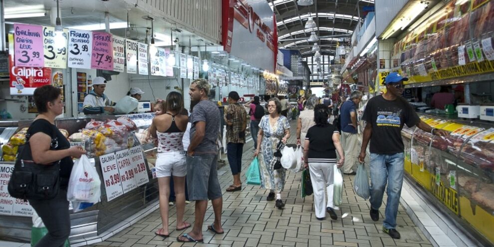 CCJ da Câmara dos Deputados vai discutir fim da escala 6x1