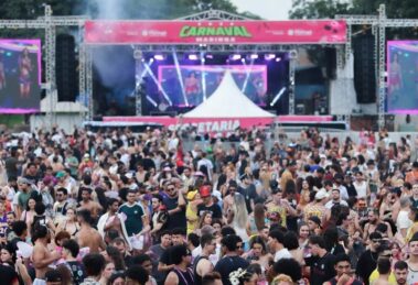 Carnaval Maringá 2026 reúne 46 mil pessoas e arrecada 50 toneladas de alimentos