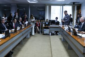 Caso Master: senadores querem acesso a documentos sigilosos