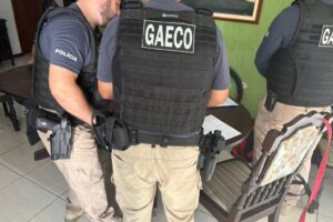 Gaeco cumpre mandados contra policiais militares em Maringá e região