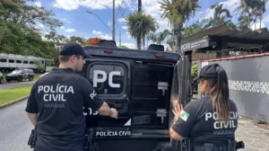 Homem é preso no PR por divulgar vídeos íntimos de adolescente de 13 anos após término de 'relacionamento'