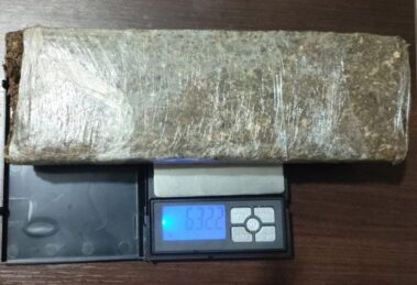 Homem é preso oferecendo maconha para pessoas em via pública, em Nova Esperança