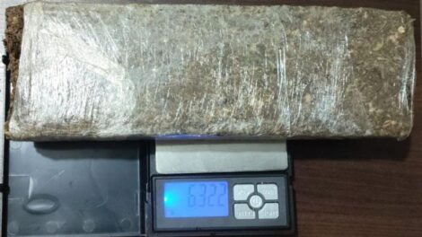 Homem é preso oferecendo maconha para pessoas em via pública, em Nova Esperança