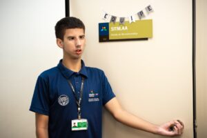 Itaipu integra jovem neurodivergente ao Programa de Iniciação ao Trabalho