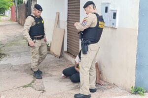 Mulher é esfaqueada durante briga por dívida de R$ 500 em Maringá