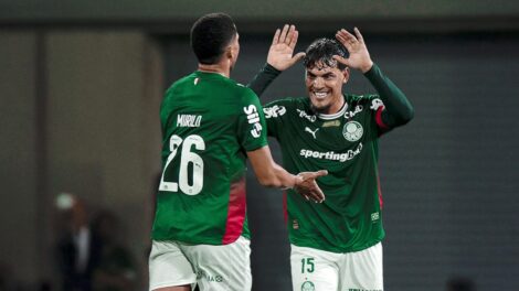 Palmeiras goleia Vitória por 5 a 1 no Brasileirão