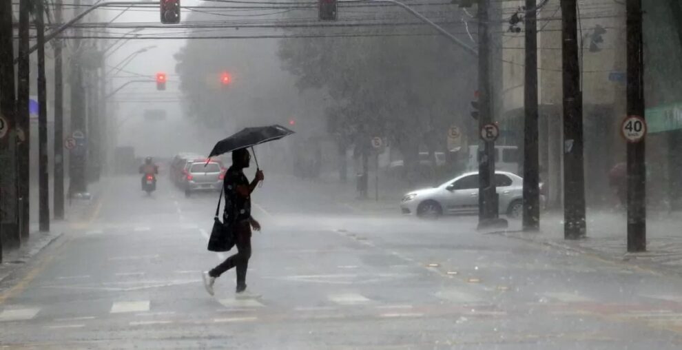 Sábado (21) será de tempo instável e pode chover novamente em Maringá