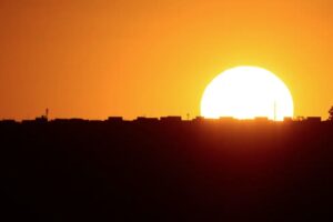 Sexta-feira terá tempo abafado e possibilidade de chuva em Maringá, aponta Simepar