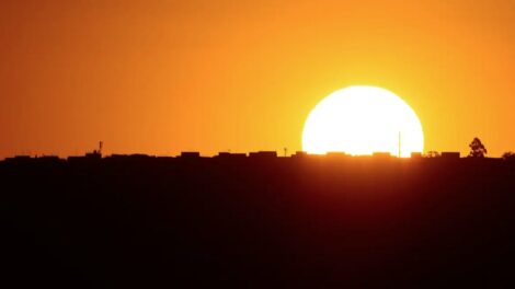 Sexta-feira terá tempo abafado e possibilidade de chuva em Maringá, aponta Simepar