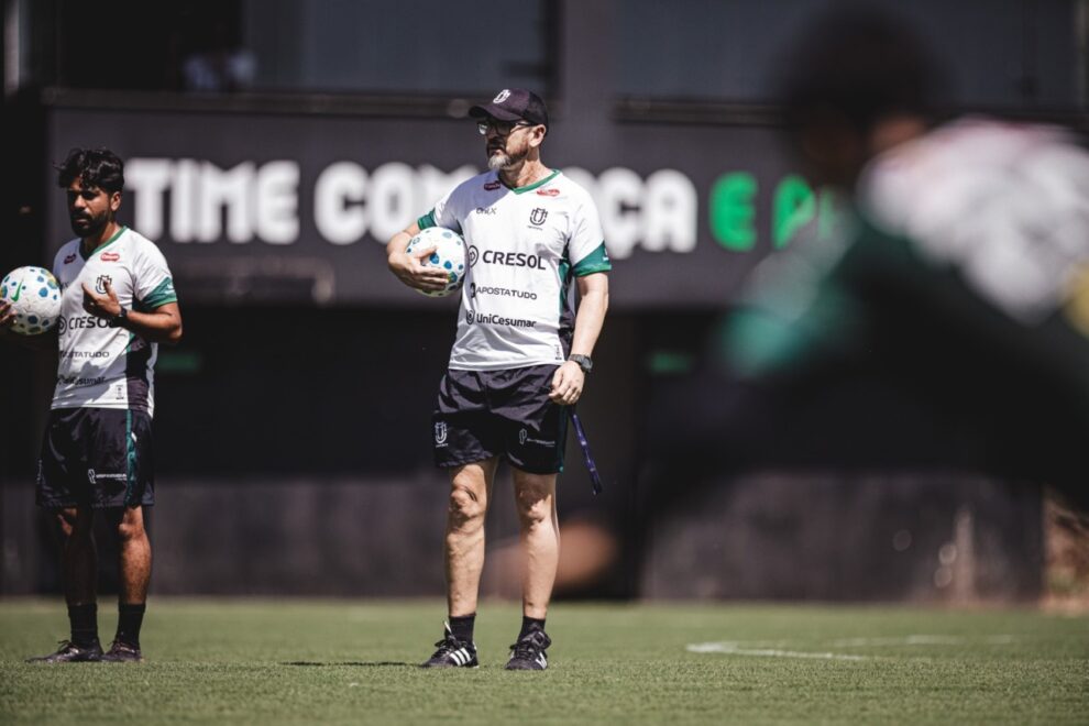 Técnico do Maringá FC pode contar com todo o elenco para a Copa do Brasil