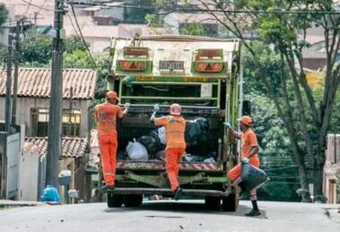 Trabalhadores da coleta de lixo de Sarandi irão retomar greve na segunda-feira (9)