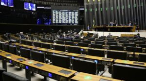 Agenda: Câmara discute PEC da Segurança e Senado ouve CPI do INSS