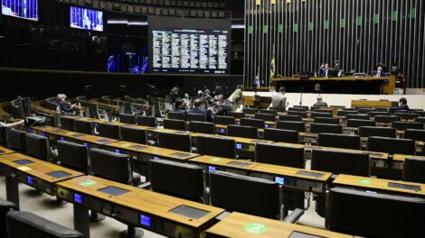 Agenda: Câmara discute PEC da Segurança e Senado ouve CPI do INSS