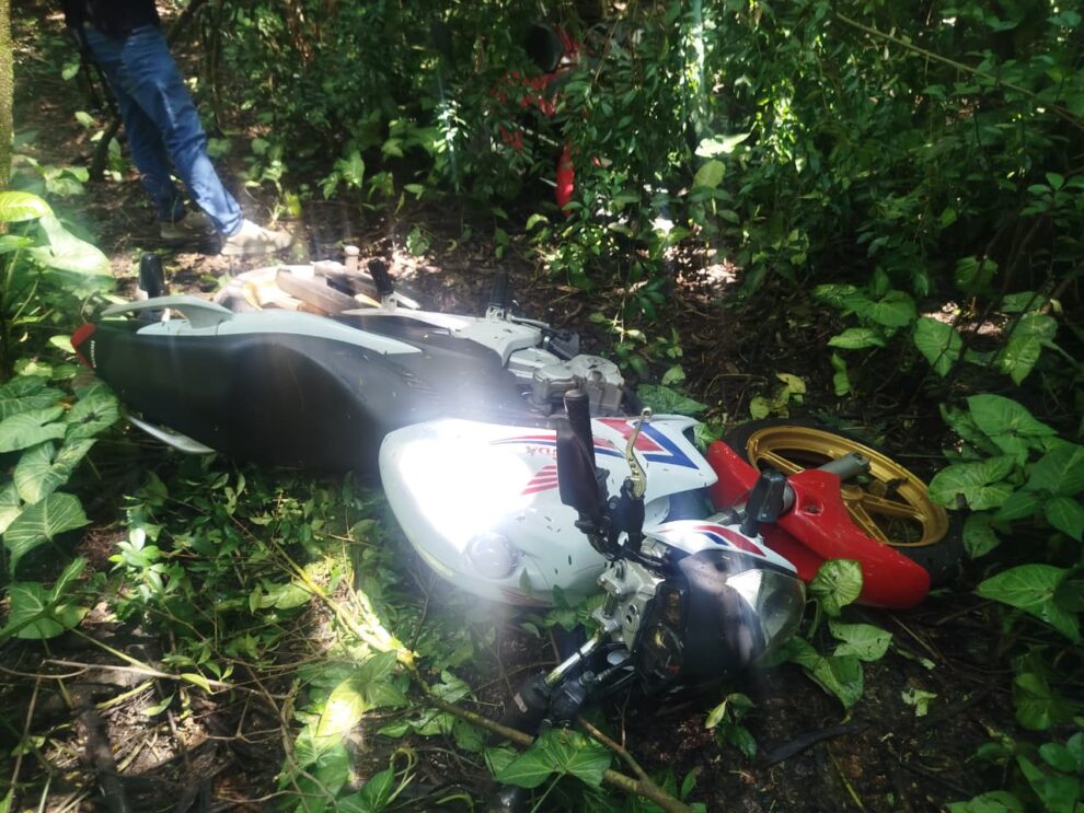 Após denúncia anônima, Guarda Municipal encontra 'esconderijo' de motocicletas furtadas em Maringá