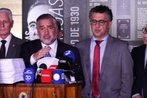 Bancada governista apresentará relatório alternativo à CPMI do INSS